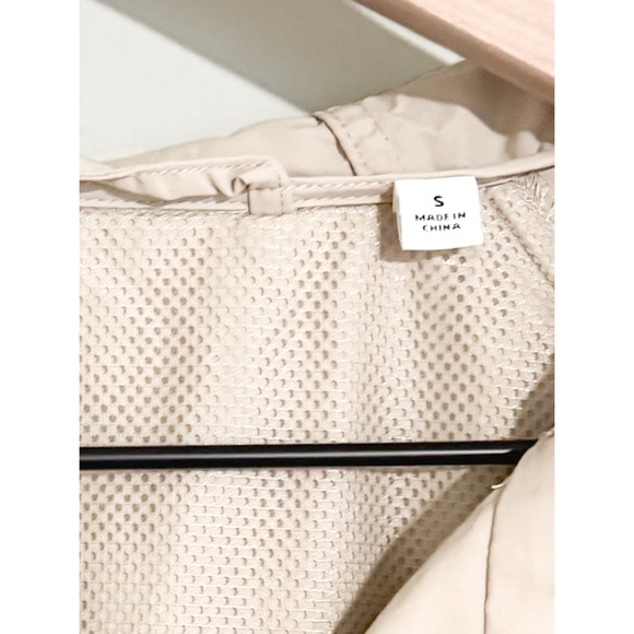 UNIQLO x AMBUSH Minnie Mouse Lightweight Coat Jacket Size XS - Picture 6 of 9